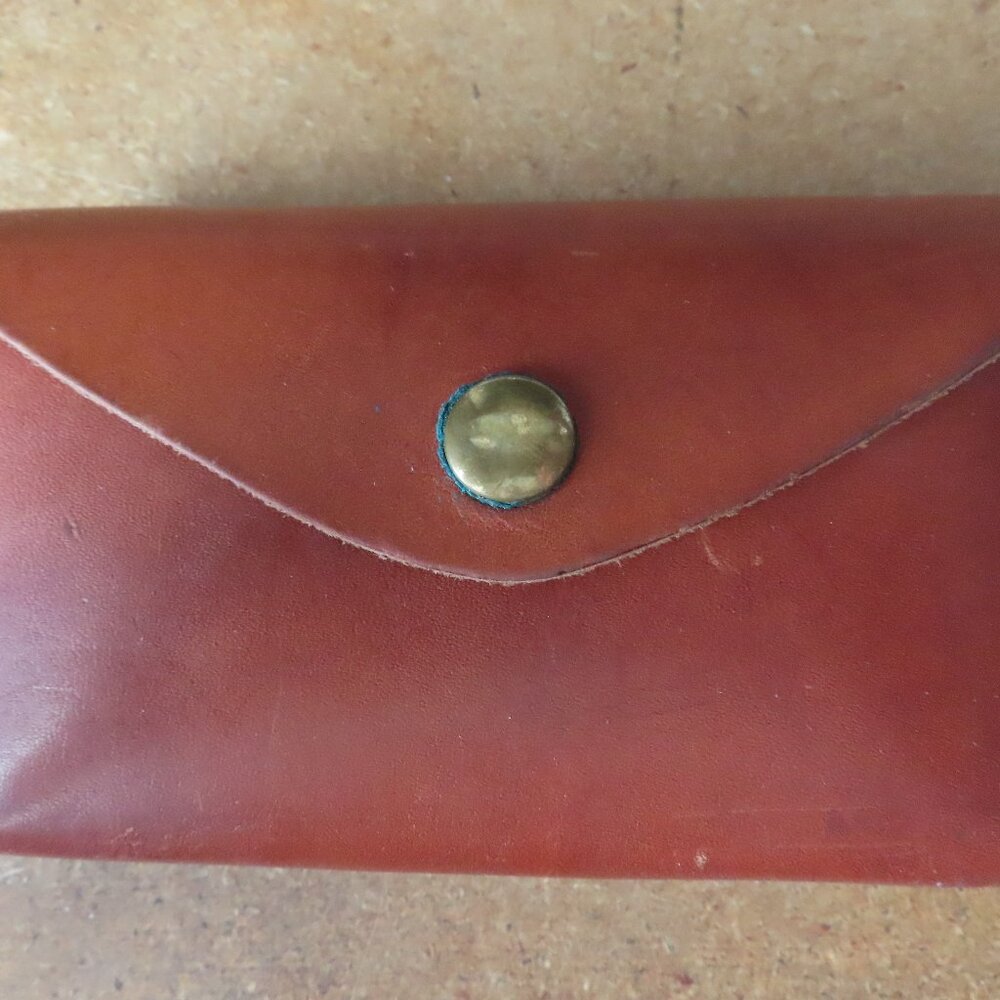 Brown Leather .308 Ammo Pouch; 20 Round Capacity; Snap; For Belts